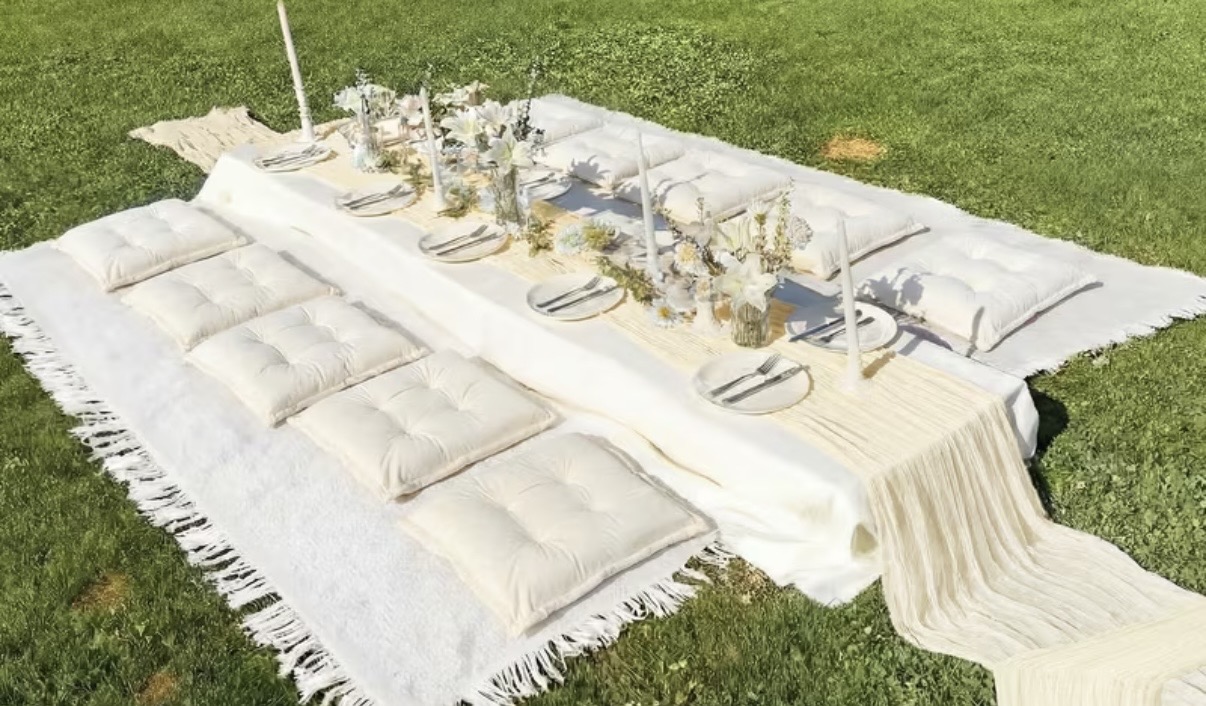 Bespoke Picnic Sets — Bespoke Picnic Setups by Pristine Events — view 4 of 4